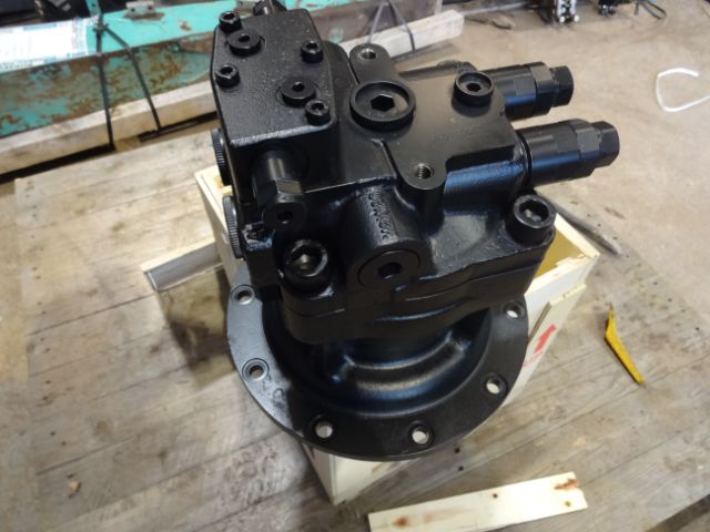 Slew Motor YN15V00025F1