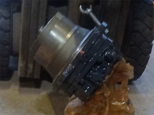 Travel Motor 72219865