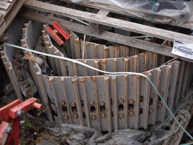 Steel Tracks 87588139