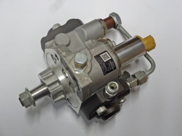 Injection Pump VH22100E0031