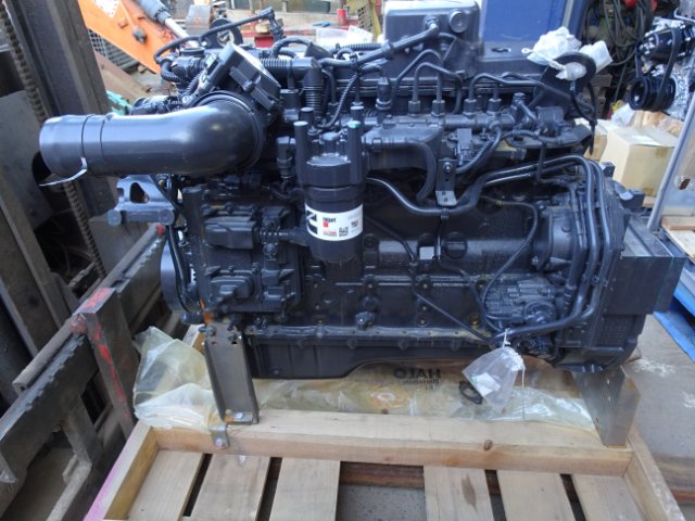 Cummins B6.7 Engine