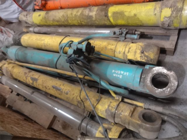 Boom Cylinder LS01V00001F1