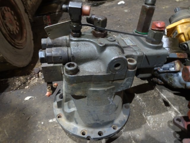 Slew Motor VOE14550092