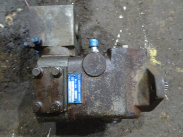 Hydraulic Pump VOE11173539