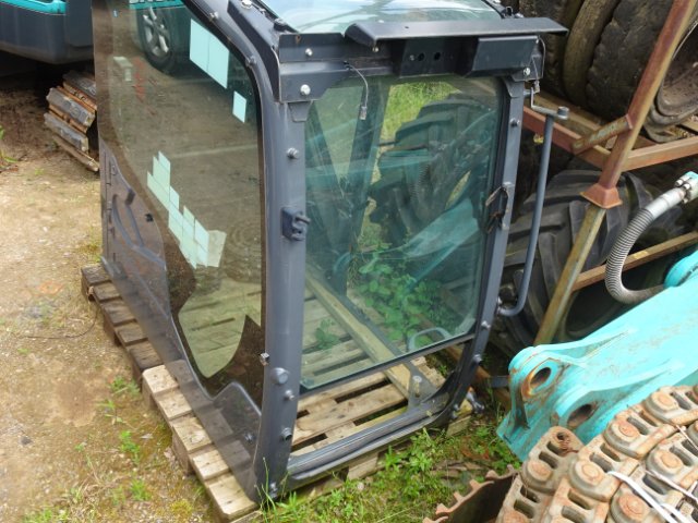 Cab YT02C00177F1