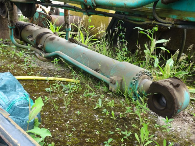 Bucket Cylinder LS01V00093F1